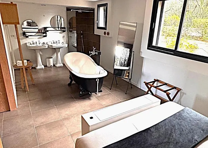 Citta Di Lume & Lofts 4* Порто-Веккьо